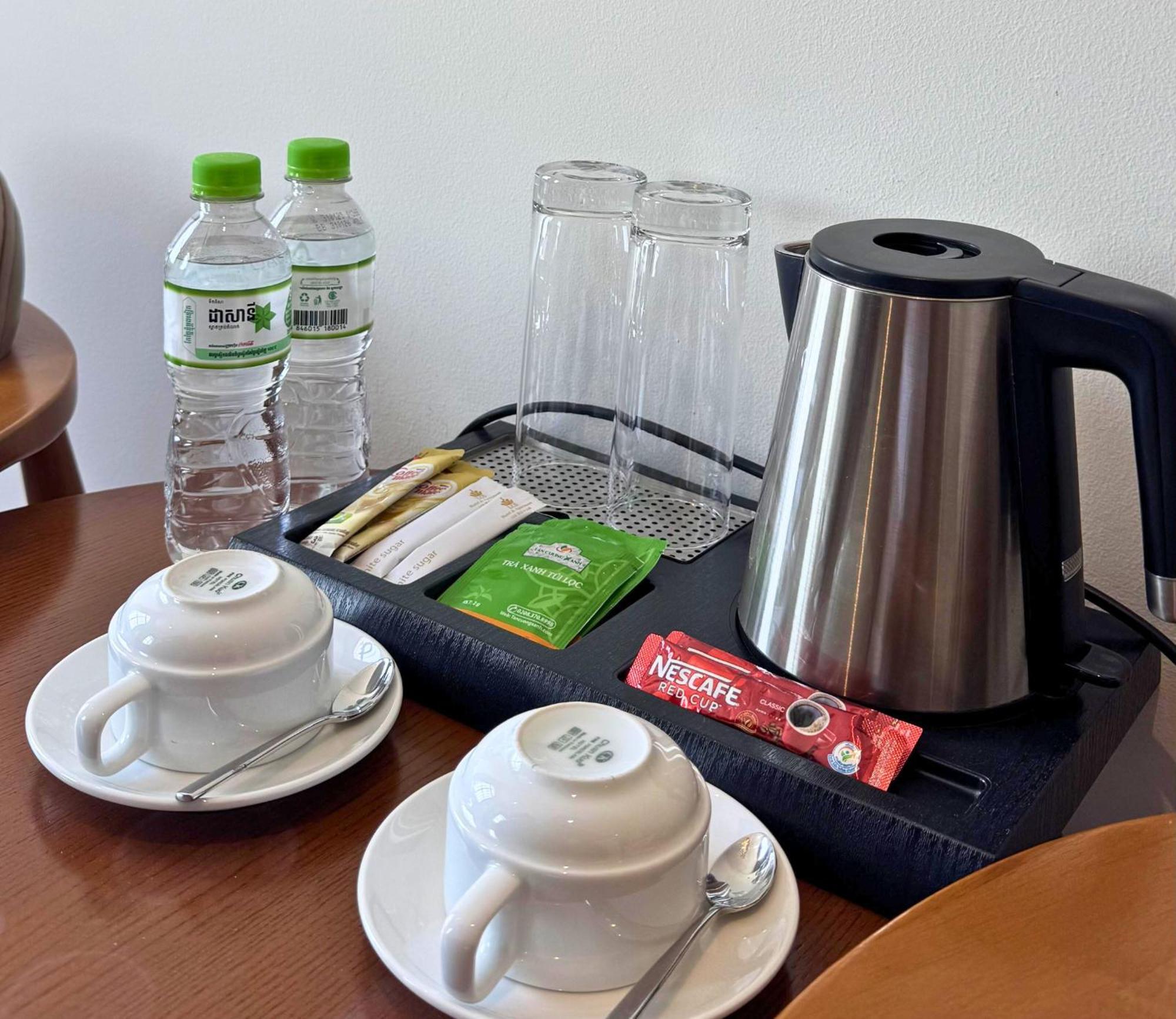 Lcs Hotel & Apartment Phnom Penh Eksteriør bilde